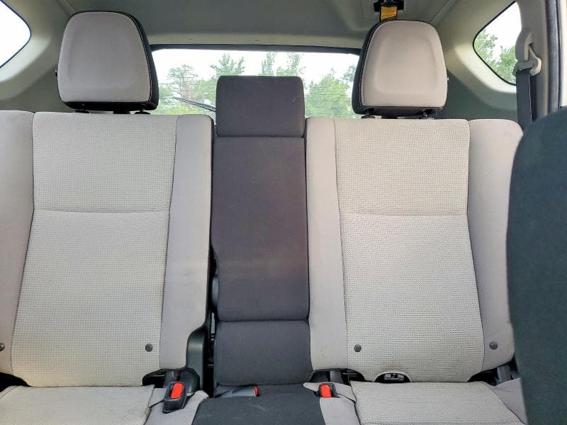 2018 TOYOTA RAV4 XLE 10