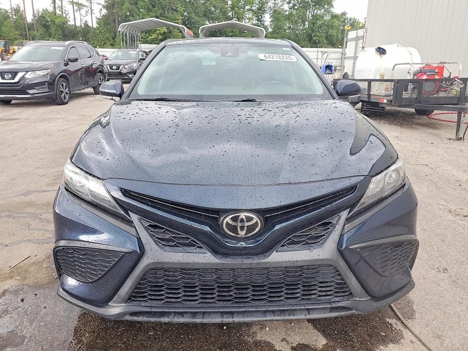 2021 TOYOTA CAMRY SE 5