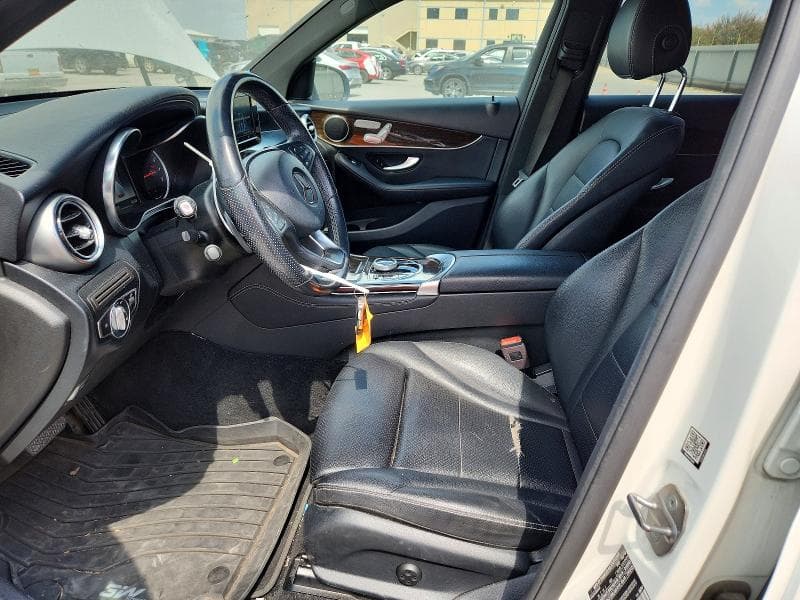 2019 MERCEDES-BENZ GLC 300 4MATIC 7