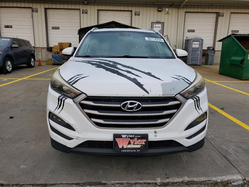 2017 HYUNDAI TUCSON SE 5