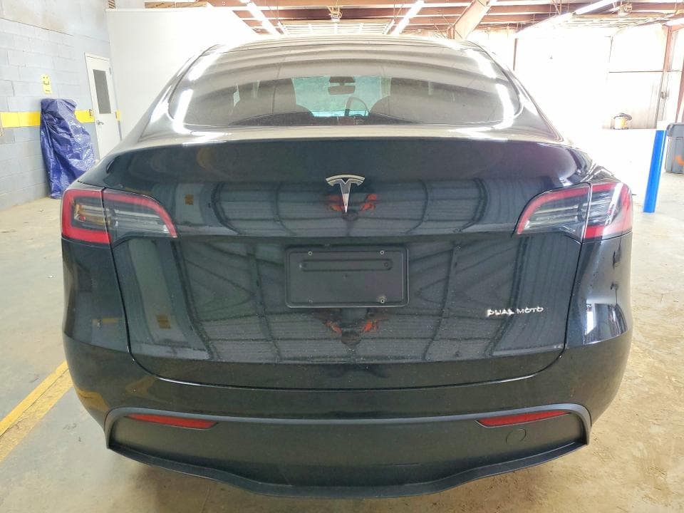2021 TESLA MODEL Y 6