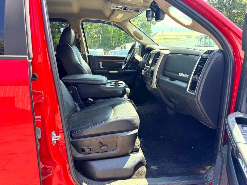 2017 RAM 1500 LARAMIE 8