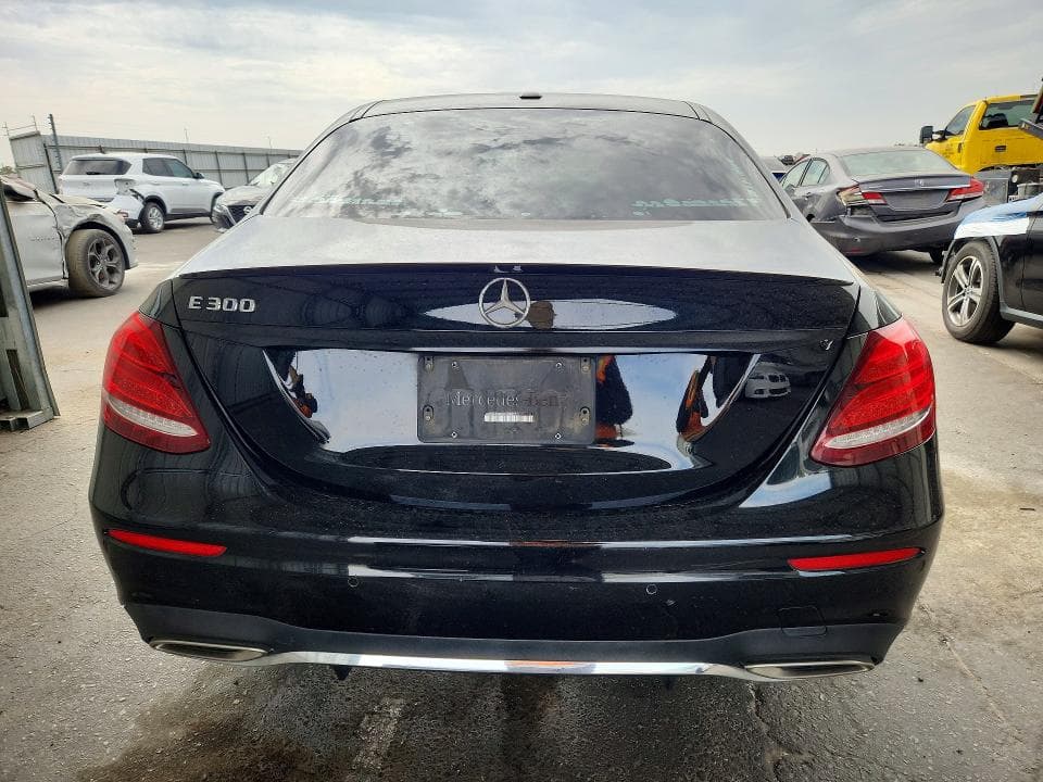 2017 MERCEDES-BENZ E 300 6