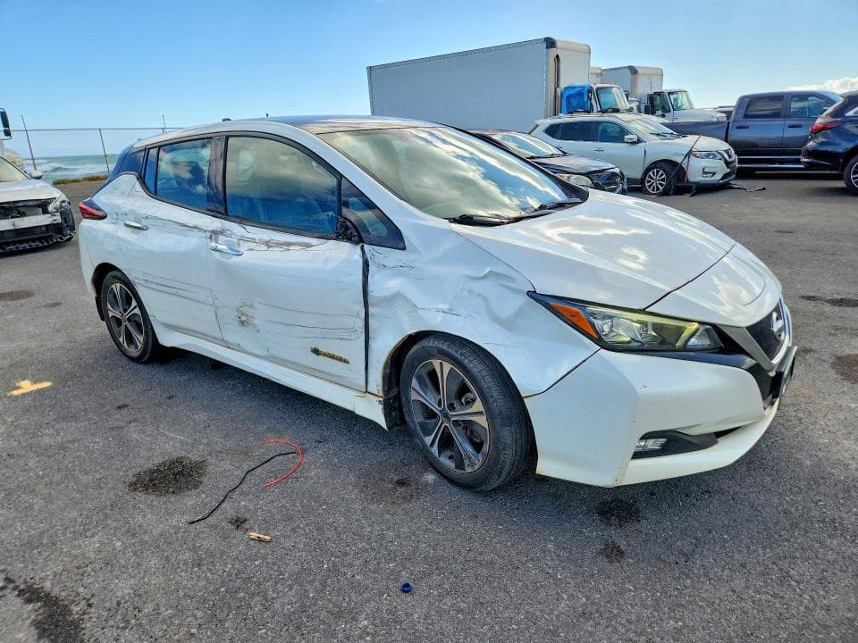 2018 NISSAN LEAF S 4