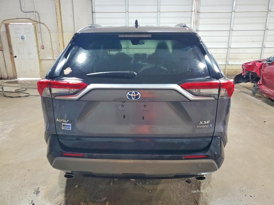 2020 TOYOTA RAV4 XSE 6