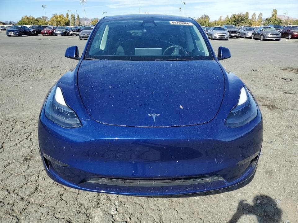 2023 TESLA MODEL Y 5