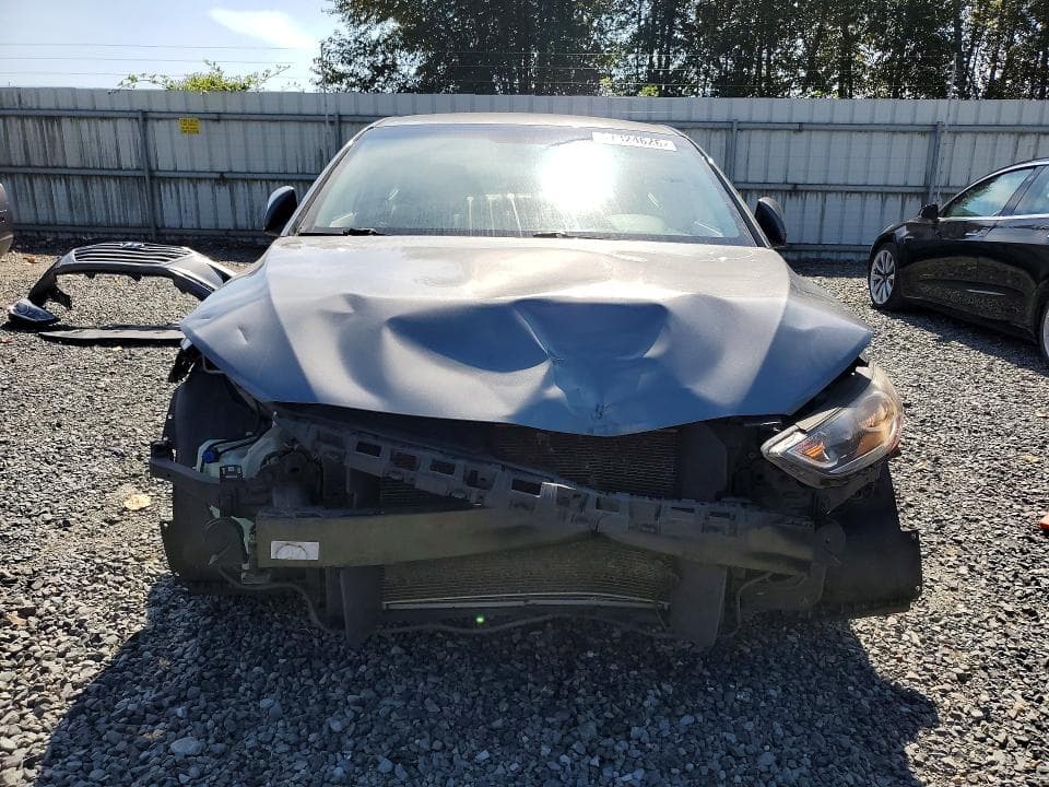 2018 HYUNDAI ELANTRA SE 5