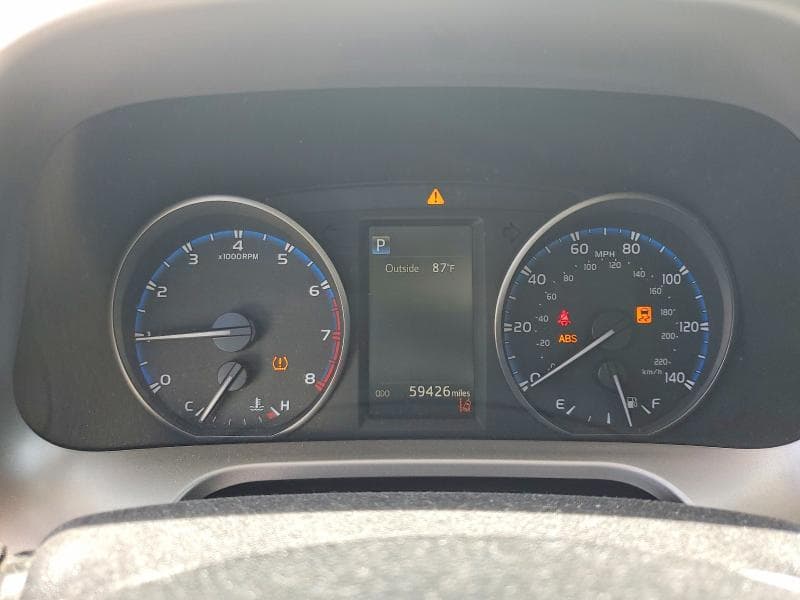 2018 TOYOTA RAV4 LE 9