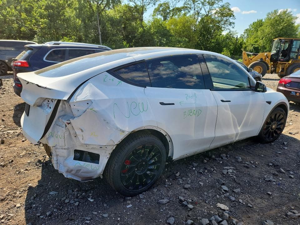 2022 TESLA MODEL Y 3