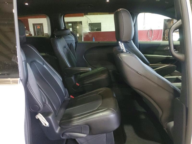 2026 CHRYSLER PACIFICA SELECT 11