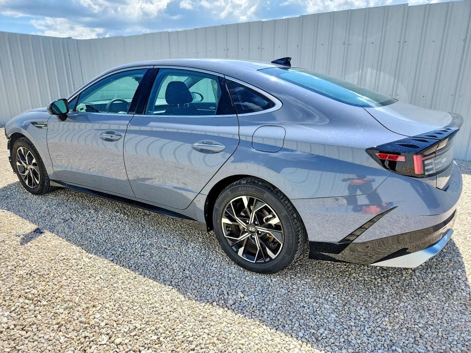 2025 HYUNDAI SONATA SEL 2
