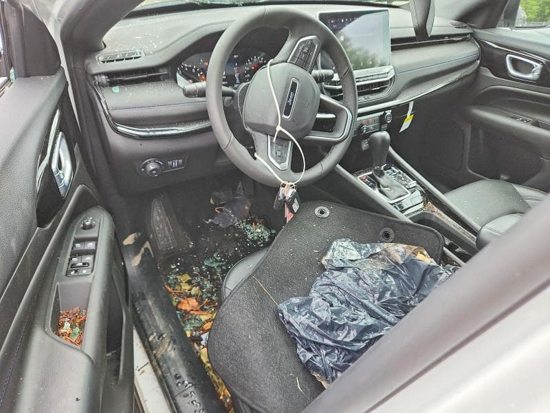 2025 JEEP COMPASS LATITUDE 8