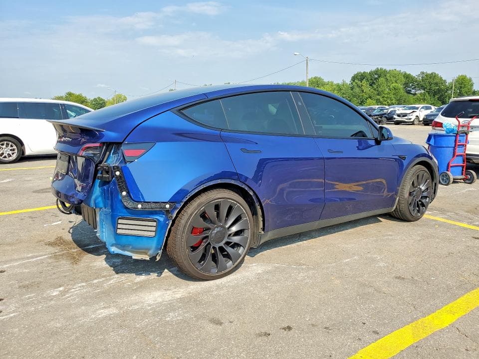 2023 TESLA MODEL Y 3