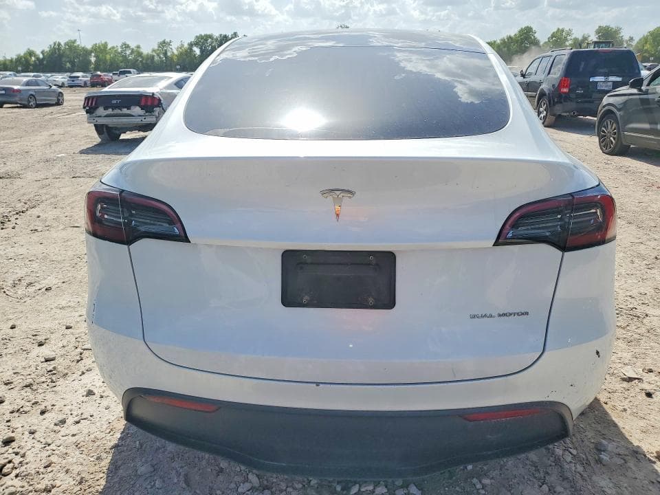 2023 TESLA MODEL Y 6