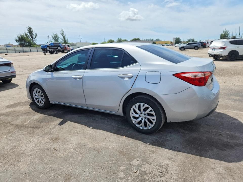 2017 TOYOTA COROLLA LE 2