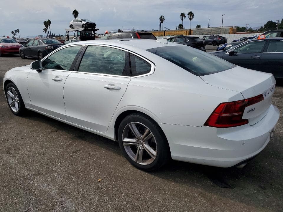 2018 VOLVO S90 T5 MOMENTUM 2