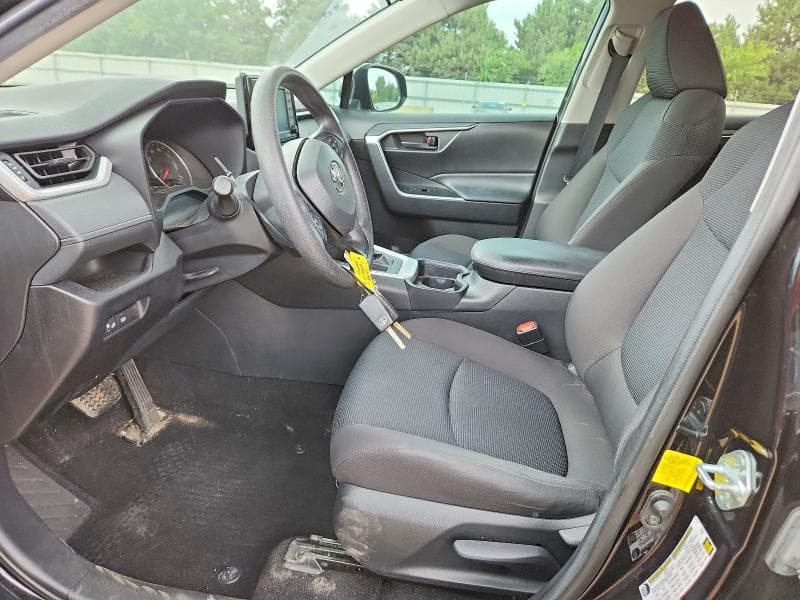2021 TOYOTA RAV4 LE 7