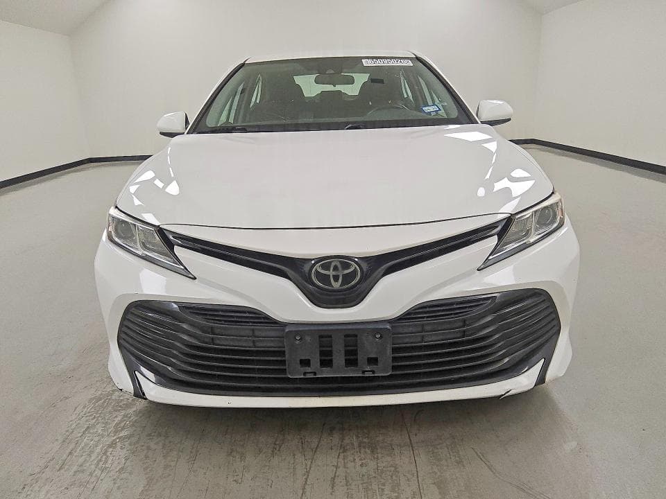2020 TOYOTA CAMRY LE 5