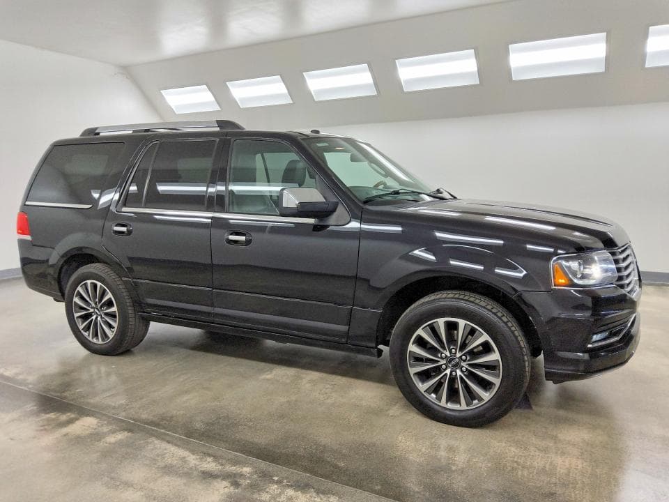 2017 LINCOLN NAVIGATOR SELECT 4