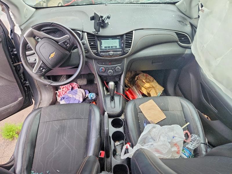2017 CHEVROLET TRAX 1LT 8