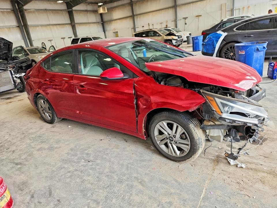 2020 HYUNDAI ELANTRA SEL 4