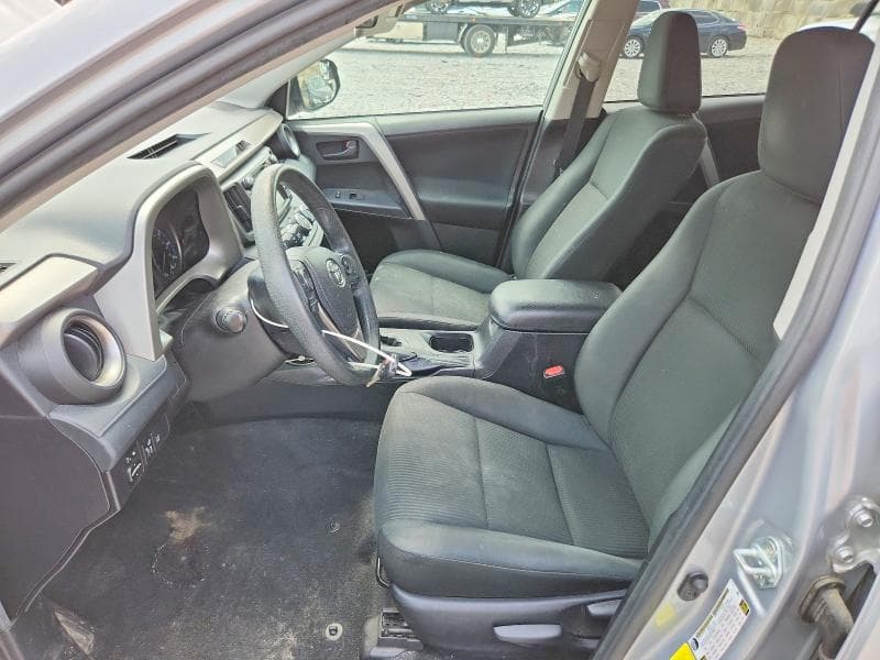 2018 TOYOTA RAV4 LE 7