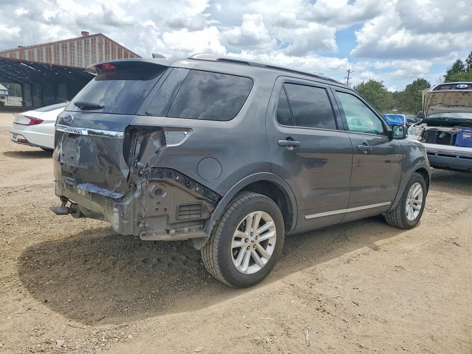 2017 FORD EXPLORER XLT 3