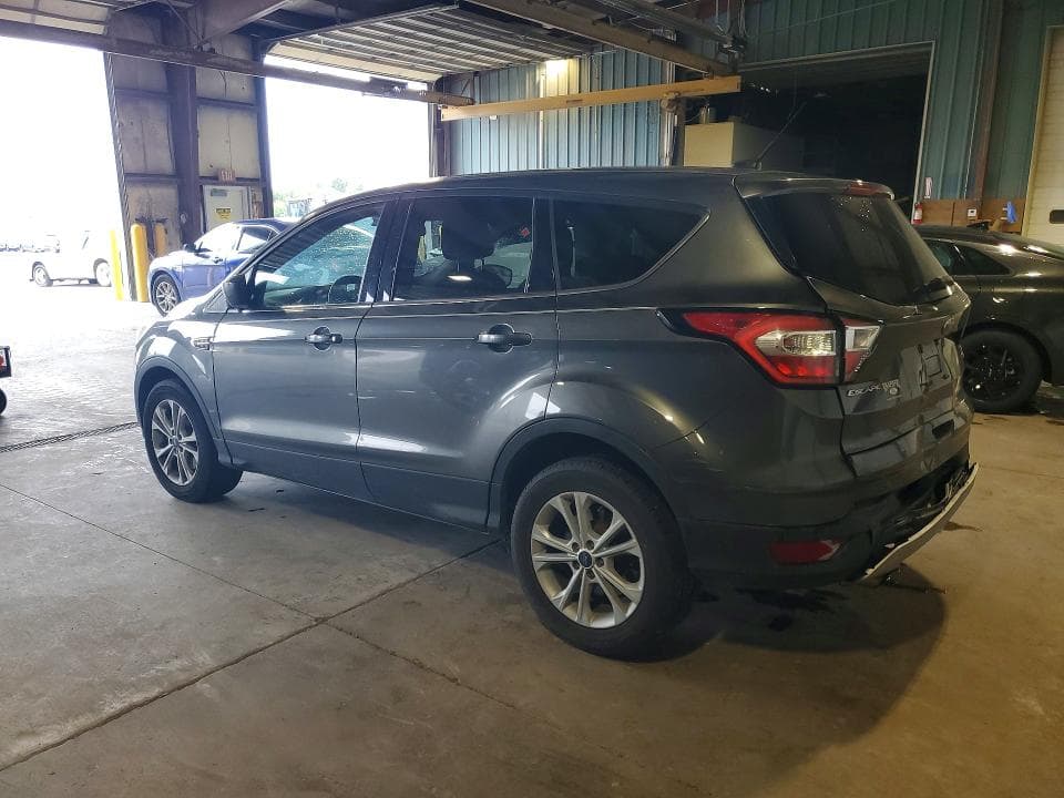 2017 FORD ESCAPE SE 2