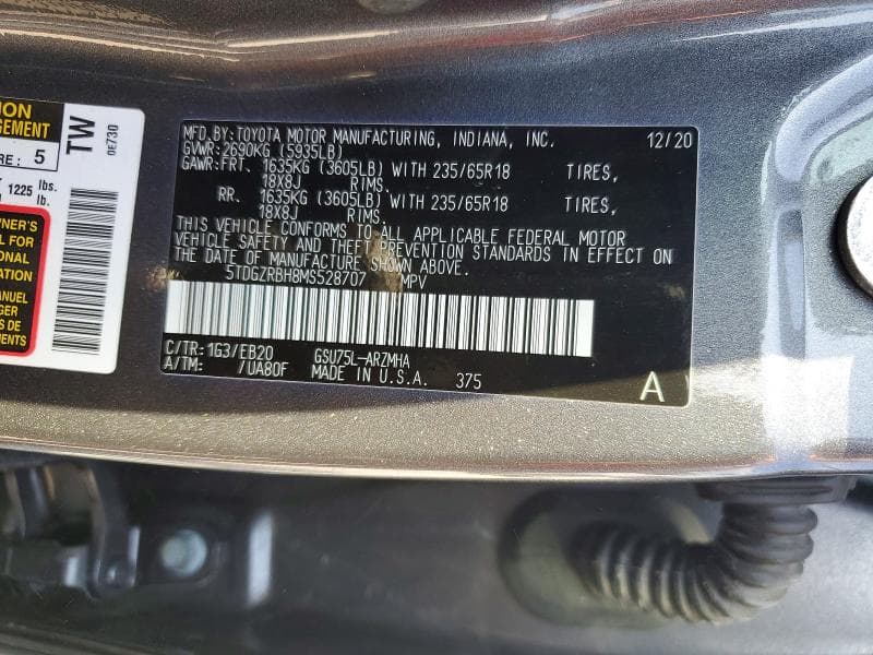 2021 TOYOTA HIGHLANDER XLE 13