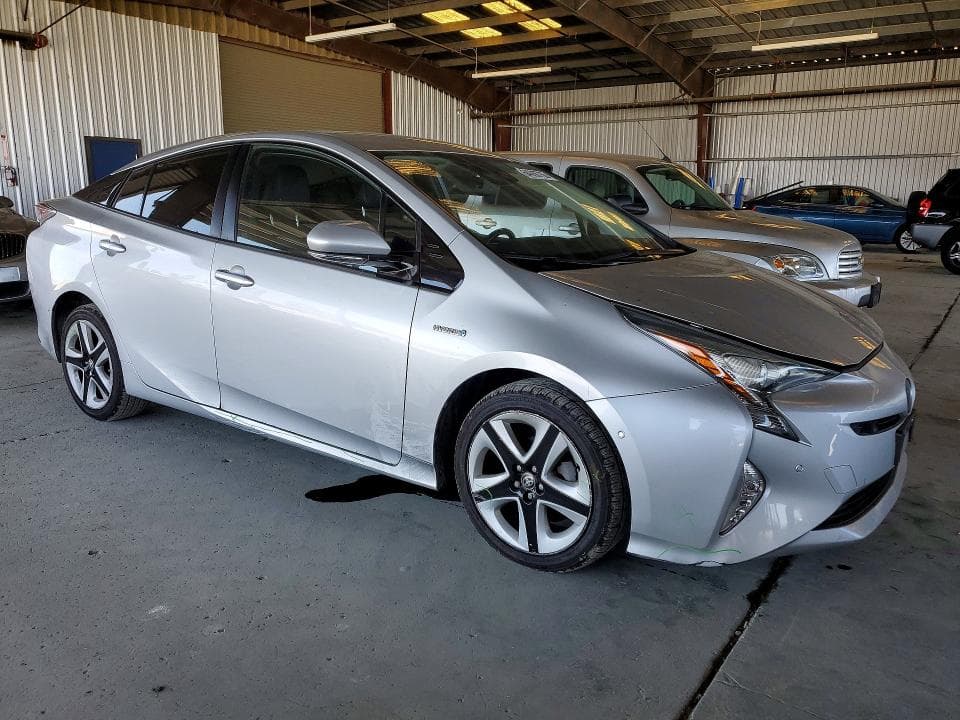 2018 TOYOTA PRIUS 4