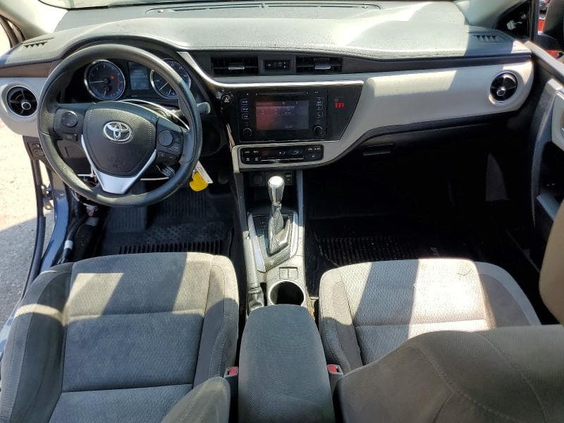 2019 TOYOTA COROLLA LE 8