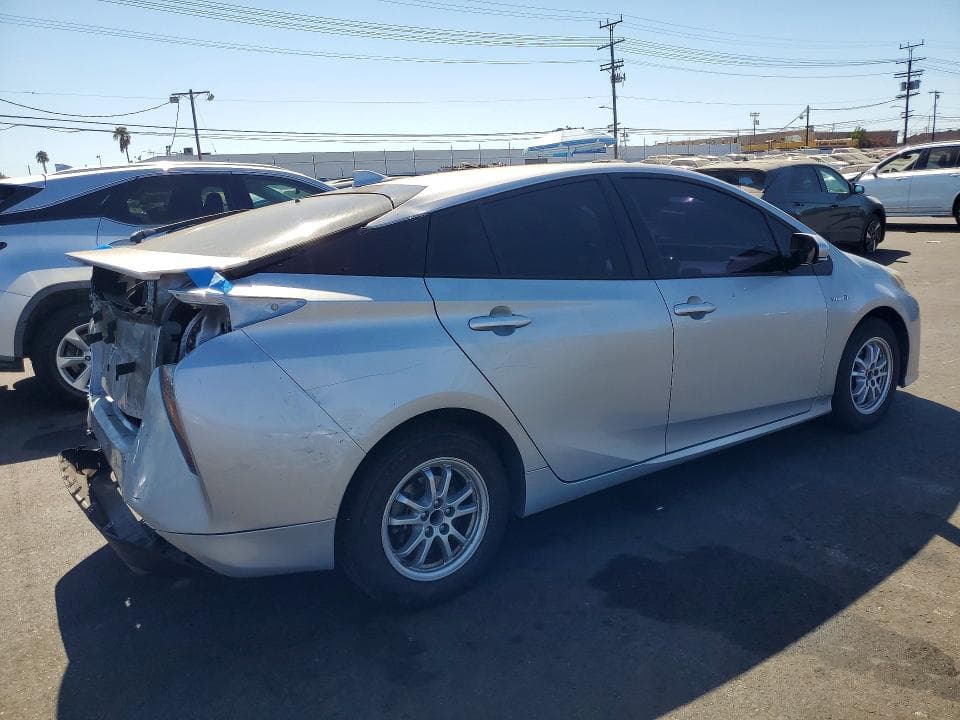 2017 TOYOTA PRIUS THREE 3