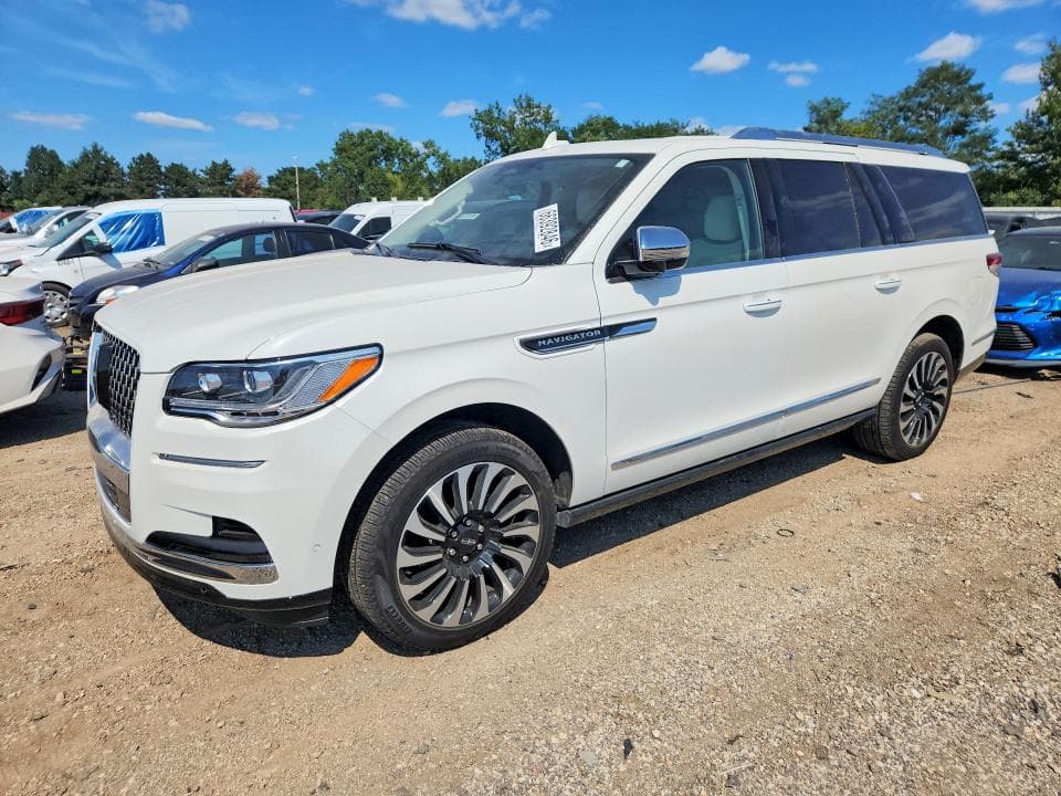 2024 LINCOLN NAVIGATOR L BLACK LABEL - 1