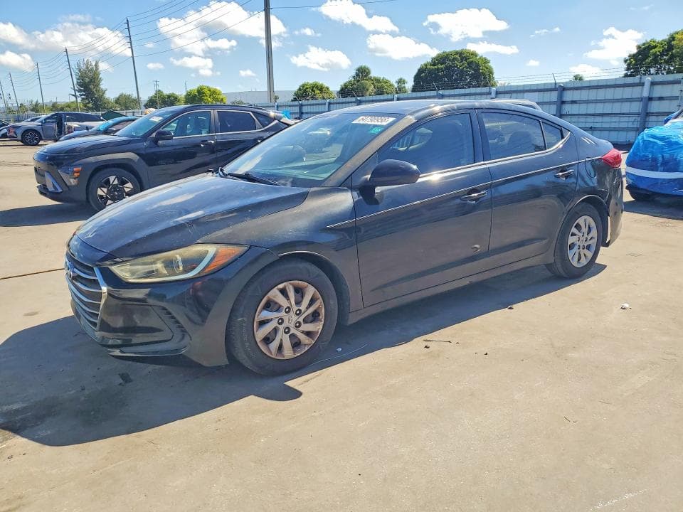 2018 HYUNDAI ELANTRA SE