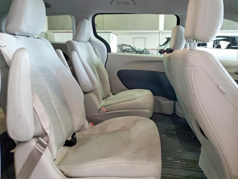 2018 CHRYSLER PACIFICA HYBRID TOURING PLUS 11