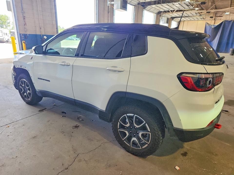 2025 JEEP COMPASS TRAILHAWK 2