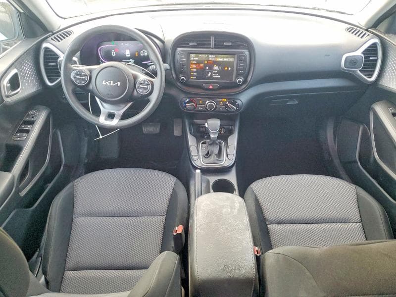 2025 KIA SOUL LX 8
