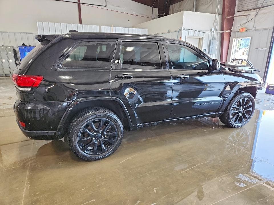 2019 JEEP GRAND CHEROKEE LAREDO 3