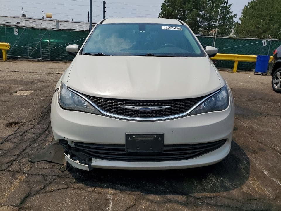 2017 CHRYSLER PACIFICA TOURING 5