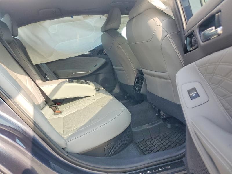 2020 TOYOTA AVALON LIMITED 10