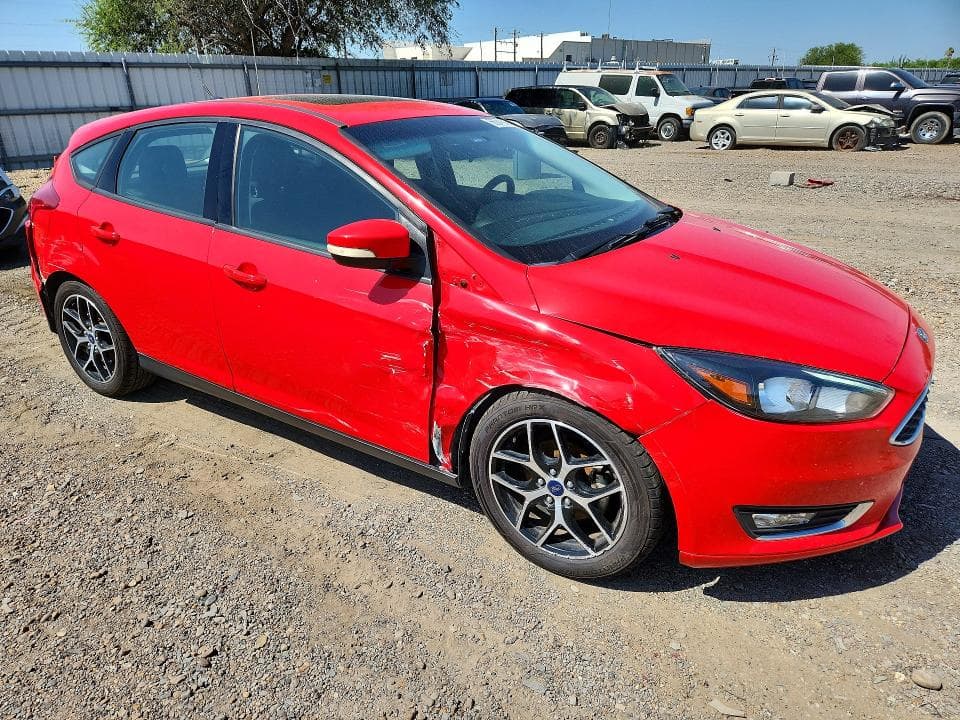 2017 FORD FOCUS SEL 4