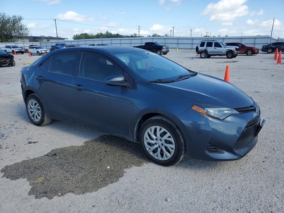 2018 TOYOTA COROLLA LE 4