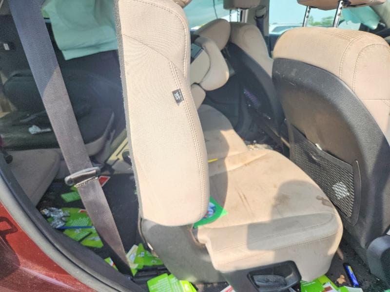 2018 KIA SORENTO LX V6 11