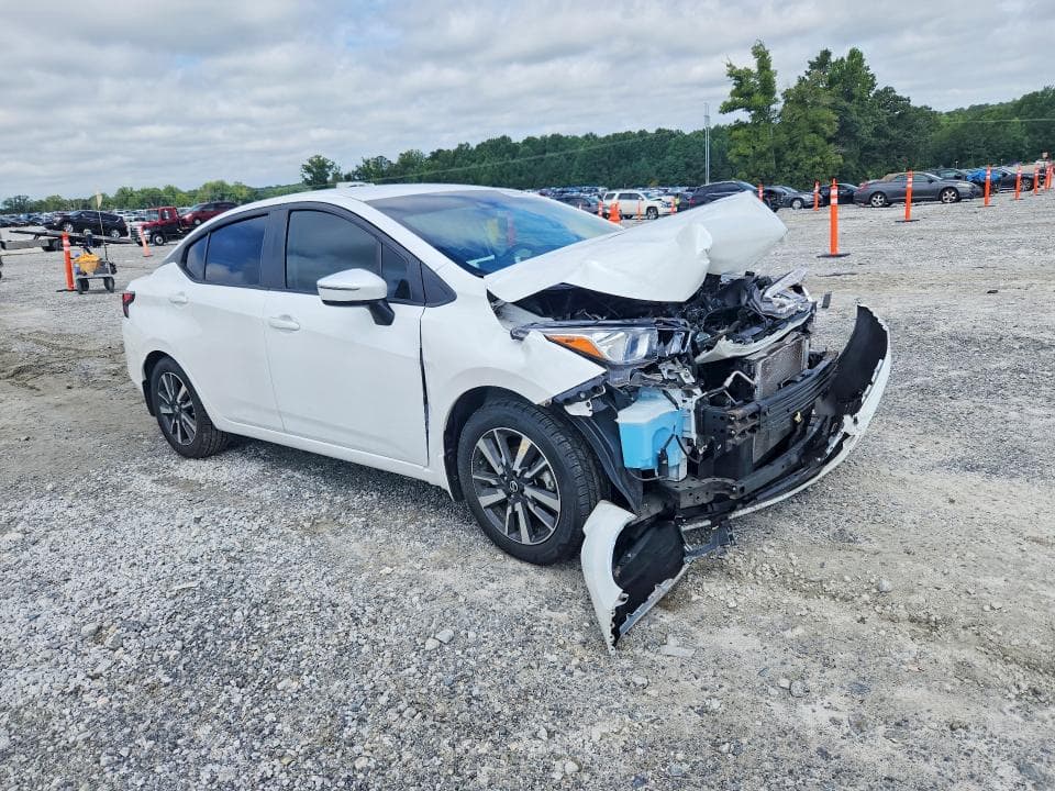 2021 NISSAN VERSA SV 4