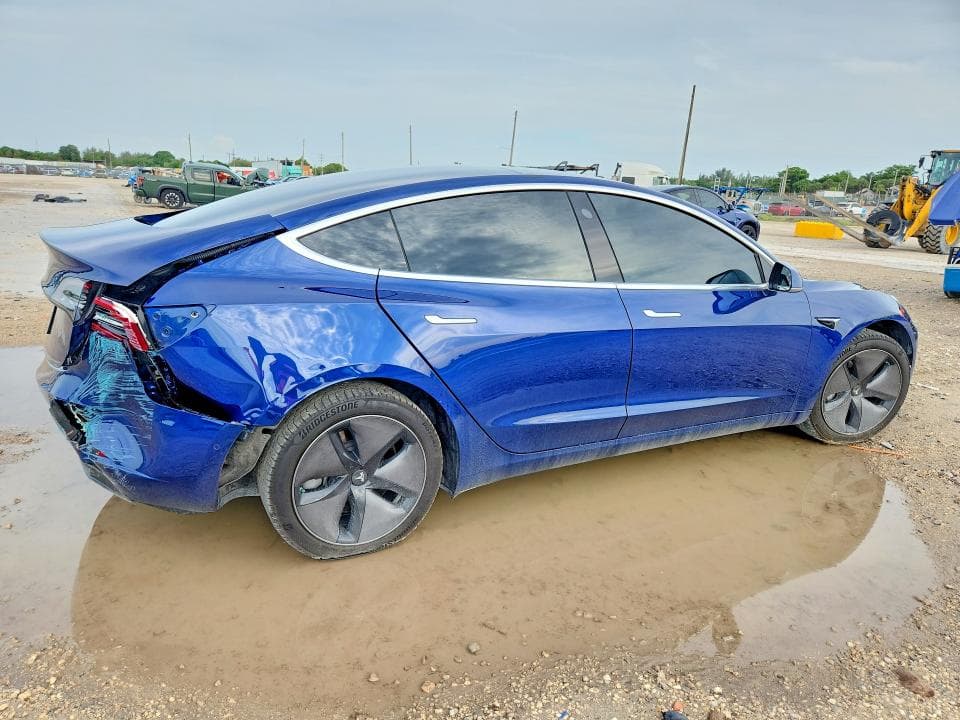 2019 TESLA MODEL 3 3