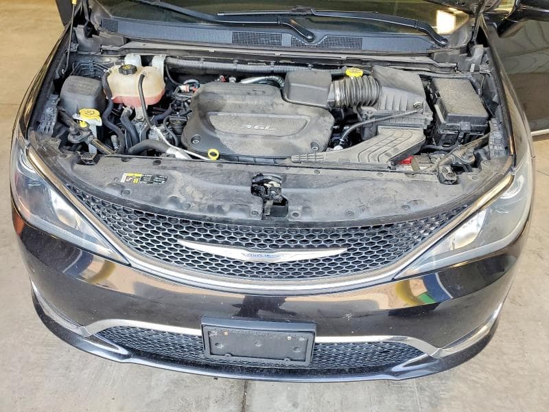 2017 CHRYSLER PACIFICA TOURING L 12