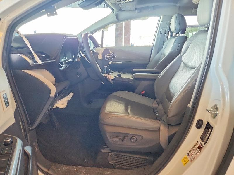 2021 TOYOTA SIENNA LIMITED 7-PASSENGER 7