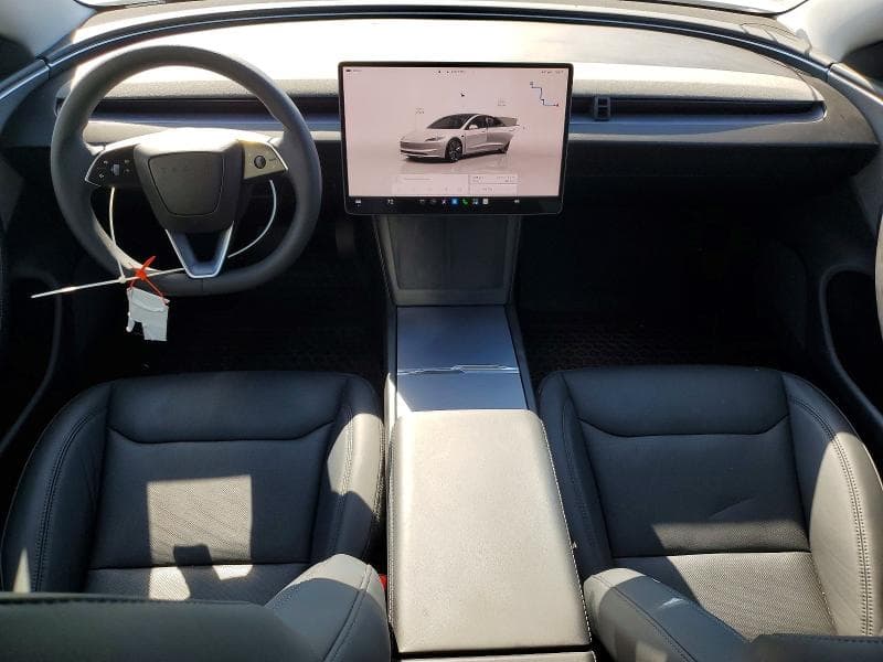 2025 TESLA MODEL 3 8