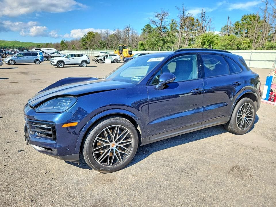 2025 PORSCHE CAYENNE - 1