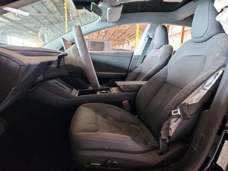 2026 TESLA MODEL 3 7